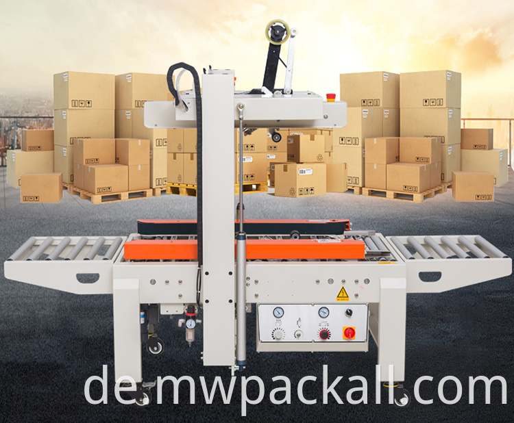 Klebebandversiegelungsmaschine / Preis der Kartonverpackungsmaschine arbeitet mit Umreifungsmaschine